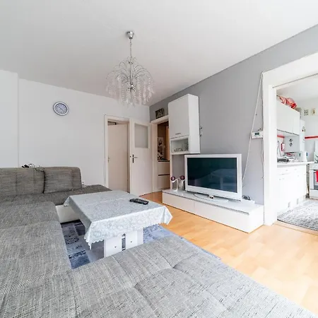 Private Sauer Apartment *