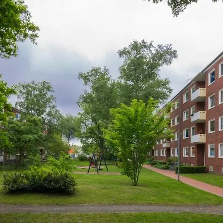 Private Apartment *